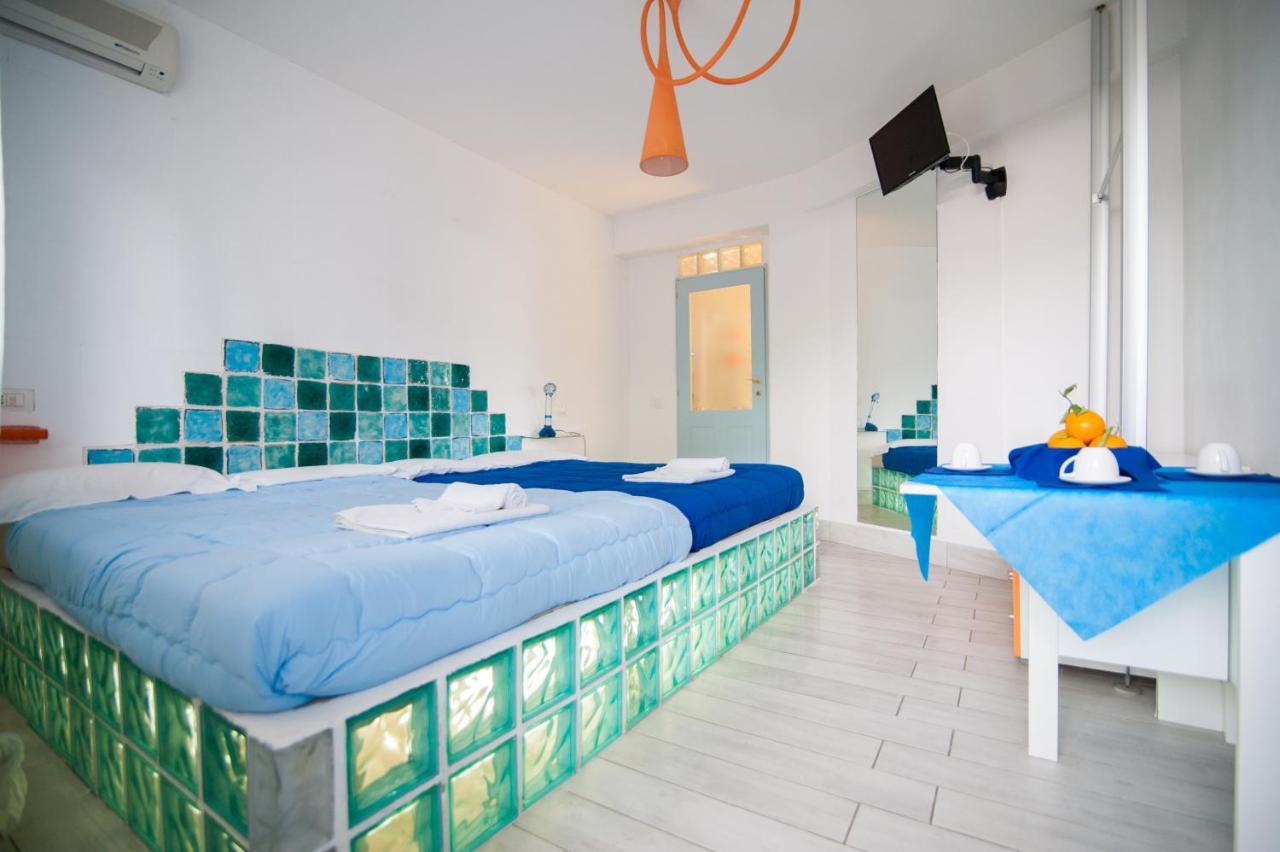 Suite House L'Isola Che Non C'E Fontane Bianche Exterior photo