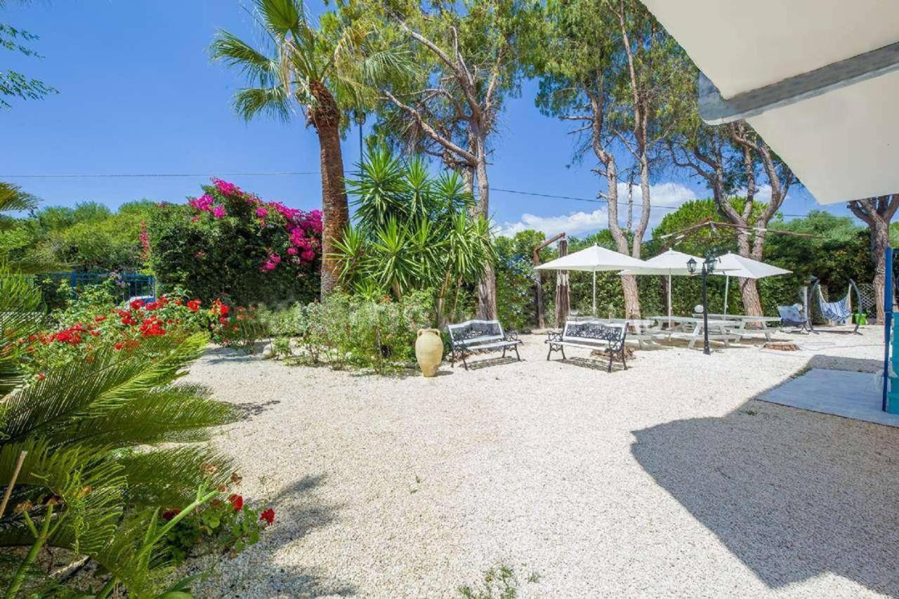 Suite House L'Isola Che Non C'E Fontane Bianche Exterior photo