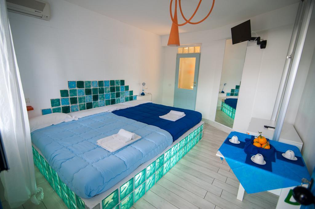 Suite House L'Isola Che Non C'E Fontane Bianche Exterior photo