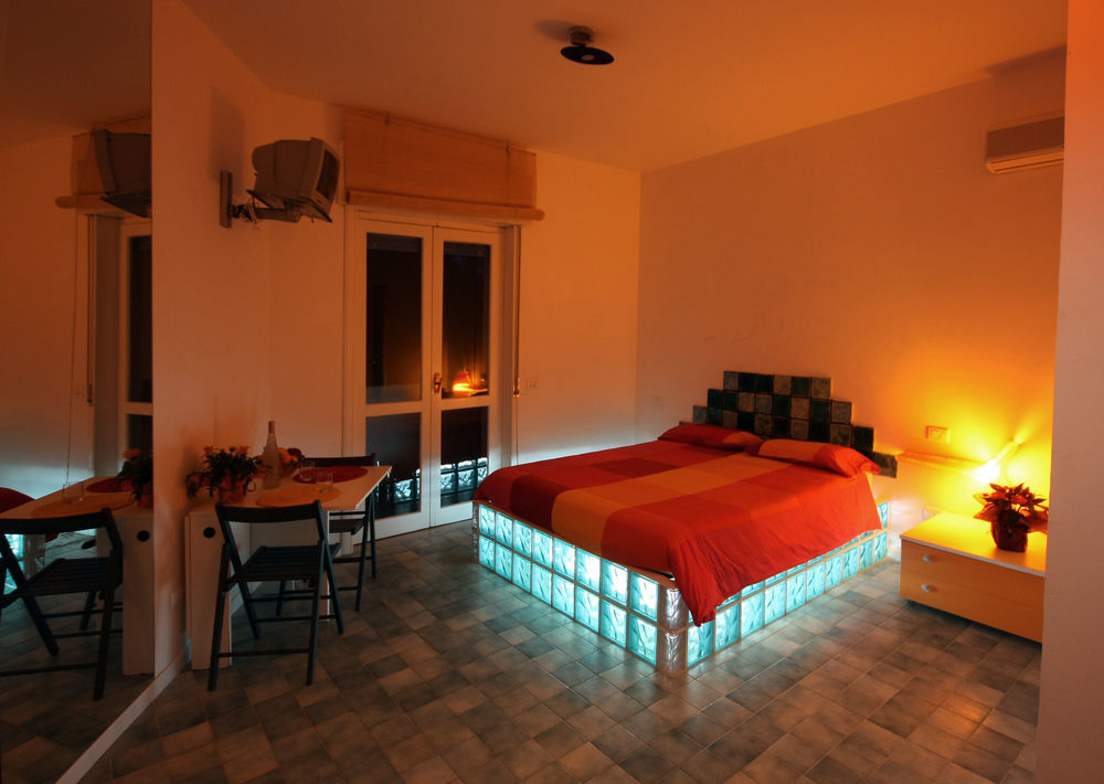 Suite House L'Isola Che Non C'E Fontane Bianche Exterior photo