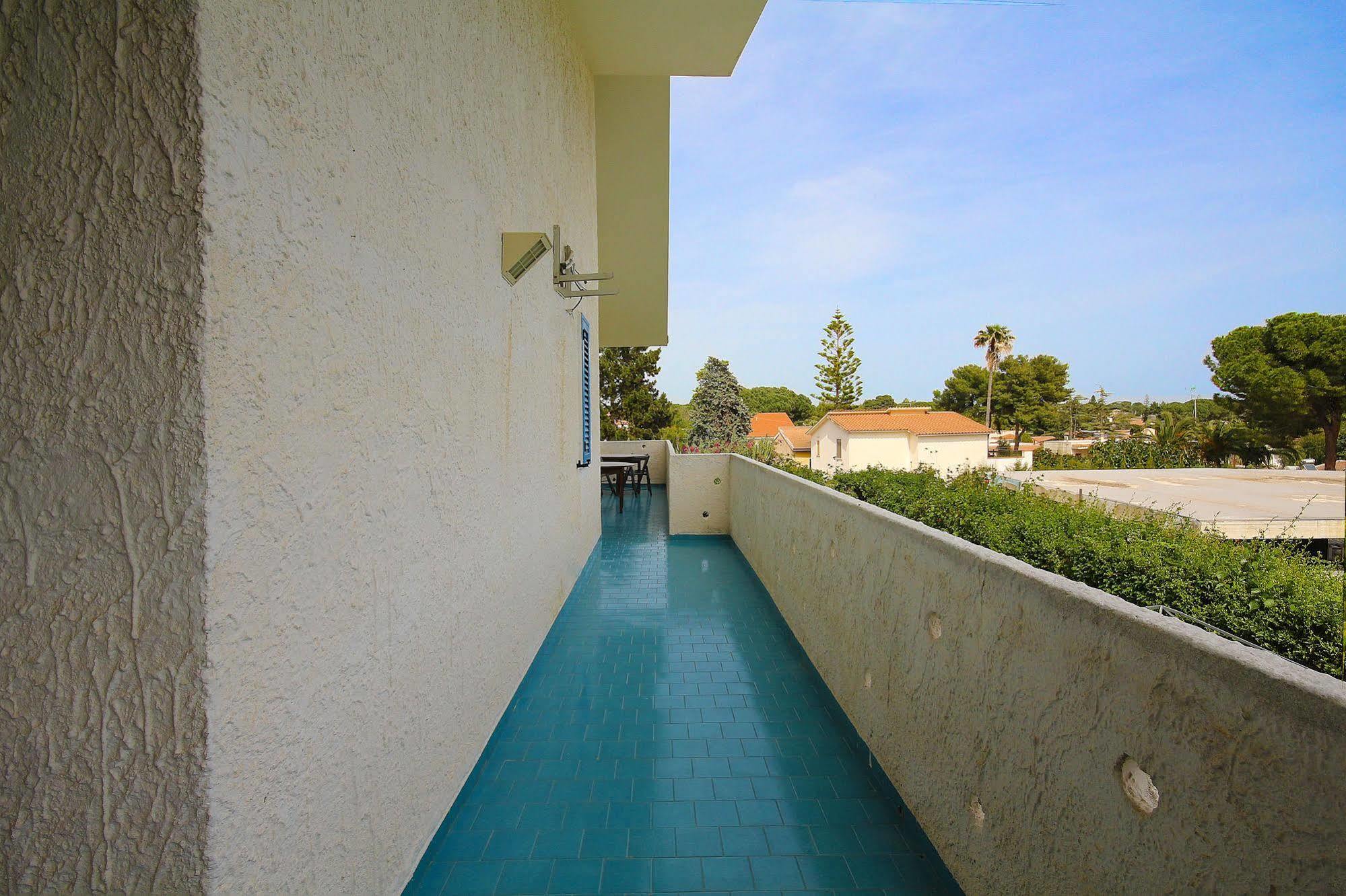 Suite House L'Isola Che Non C'E Fontane Bianche Exterior photo